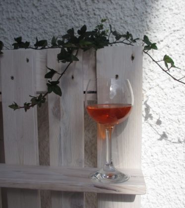 diy anleitung. regal aus palette selber bauen