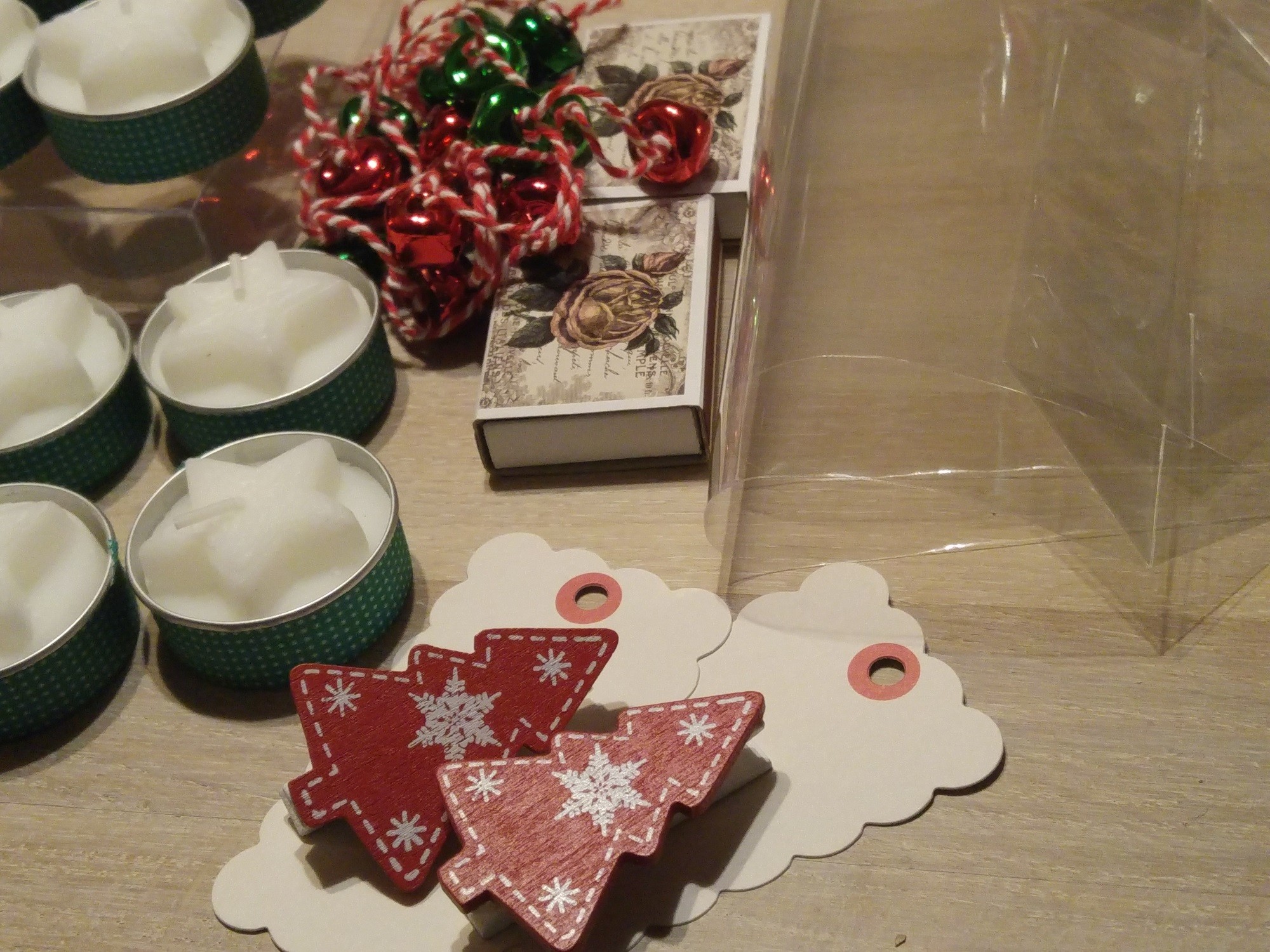 Adventskranz mit Teelichtern basteln