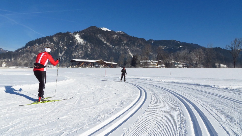 Langlauftraining im Nordic Center. Die vorgespurten Loipen sind super.