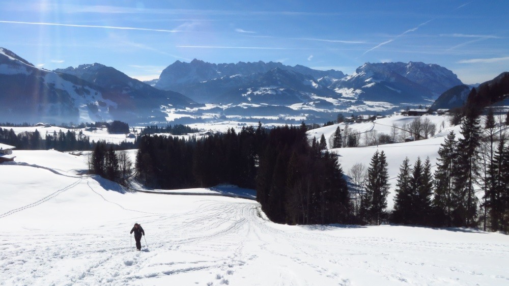 Erster Anstieg mit Schneeschuhen