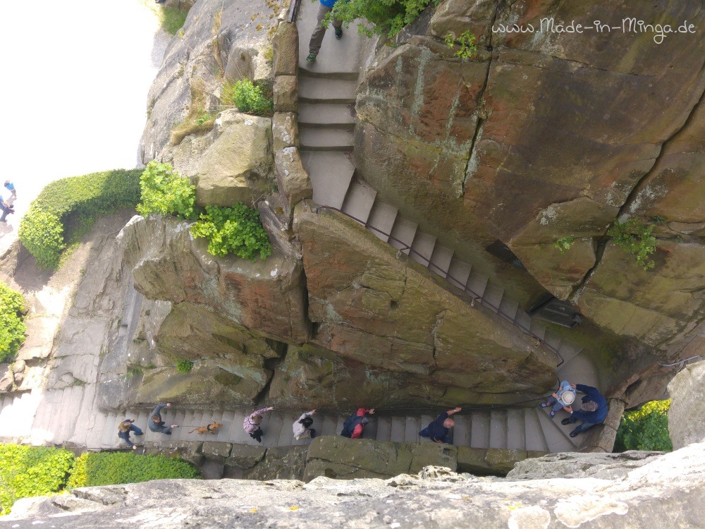 Steile Treppen helfen beim Aufstieg