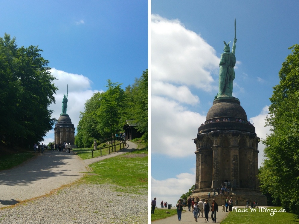 Hermannsdenkmal mit Bandelhütte rechts davor Hermannsdenkmal mit Bandelhütte rechts davor