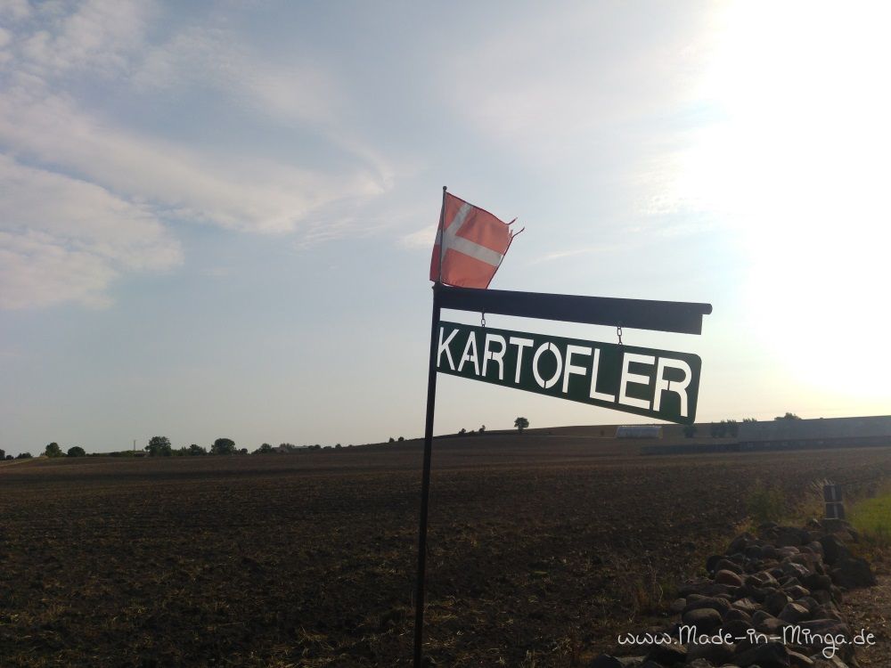 Schild: Kartoffeln zum Verkauf